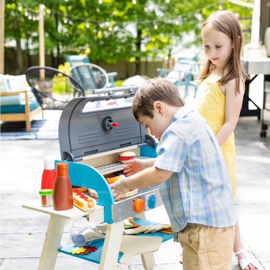 Wooden Deluxe Barbecue Grill, Smoker and Pizza Oven Playset, Ages 3+ J2P5 - product image 3